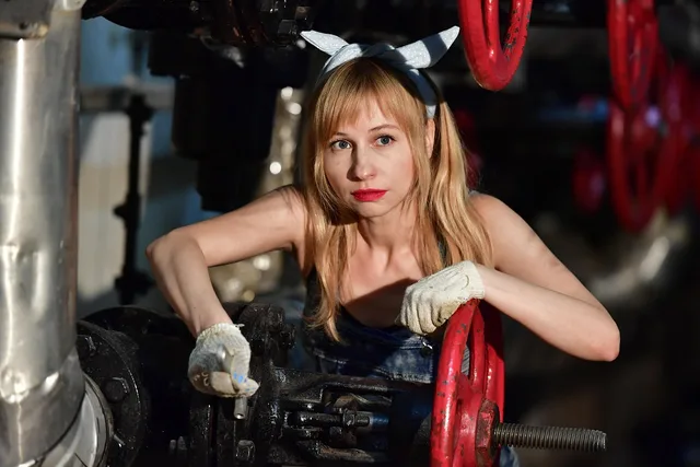 plumber, communication, pipe, water, heating, repair, nature, young woman, wrench, utilities. How to optimise Google Business Profile for plumbers UK
