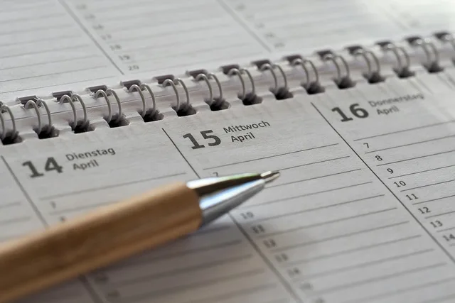 calendar, meeting, planning, scheduling, time management, tasks, agenda, schedule, time planning, to organize, daily plan. How a local service marketing ninety day plan runs in three blocks